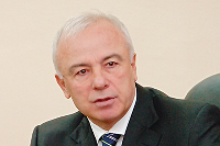 Асланчерий Тхакушинов - третий президент Адыгеи. Фото: yuga.ru